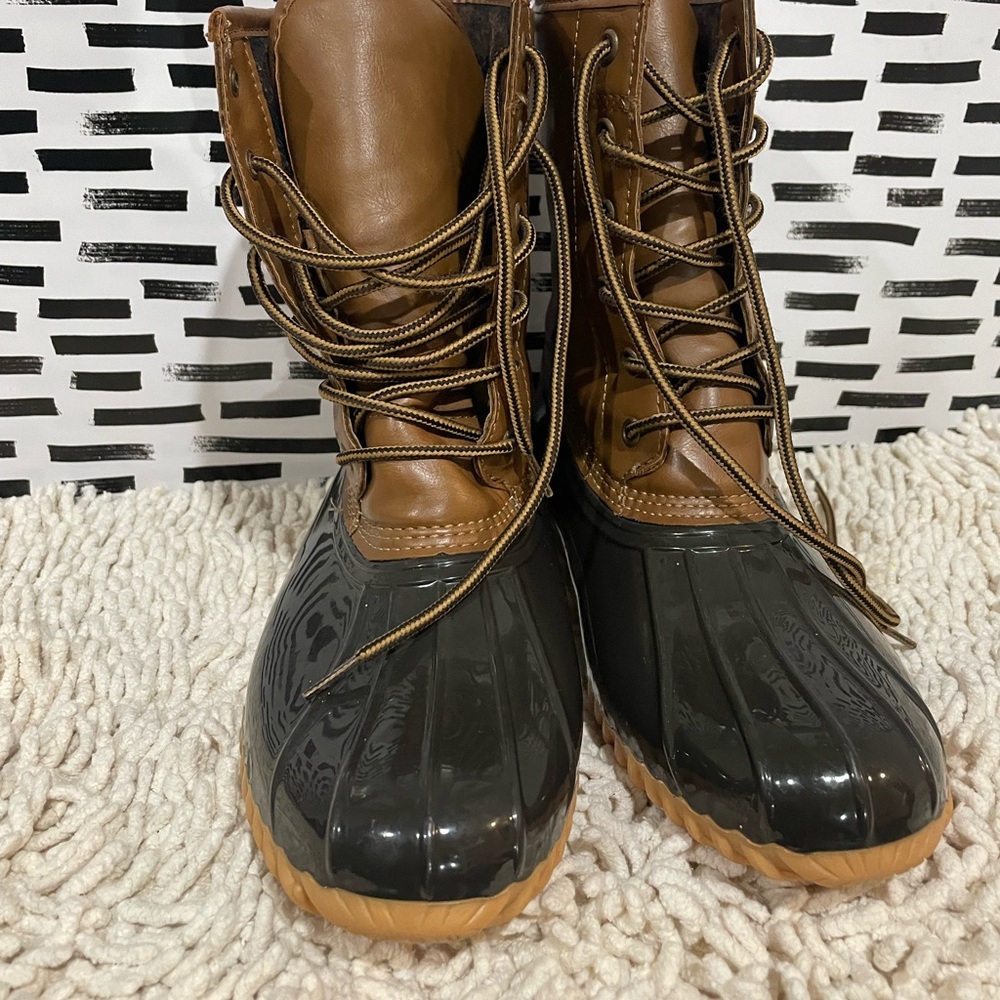 Vintage style Sporto duck boots